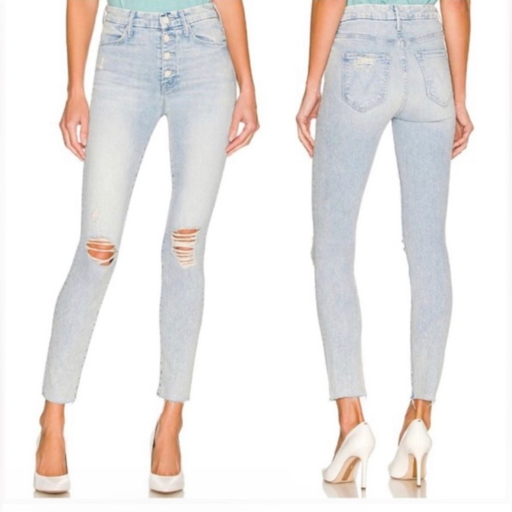 MOTHER Denim The Pixie Fray Ankle
Skinny Exposed Button Action Shot Jean